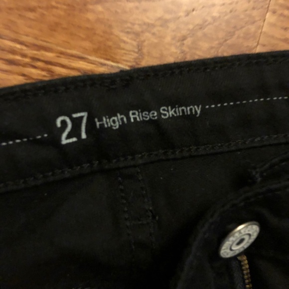 Levi’s High Rise Skinny Jeans - Picture 3 of 6